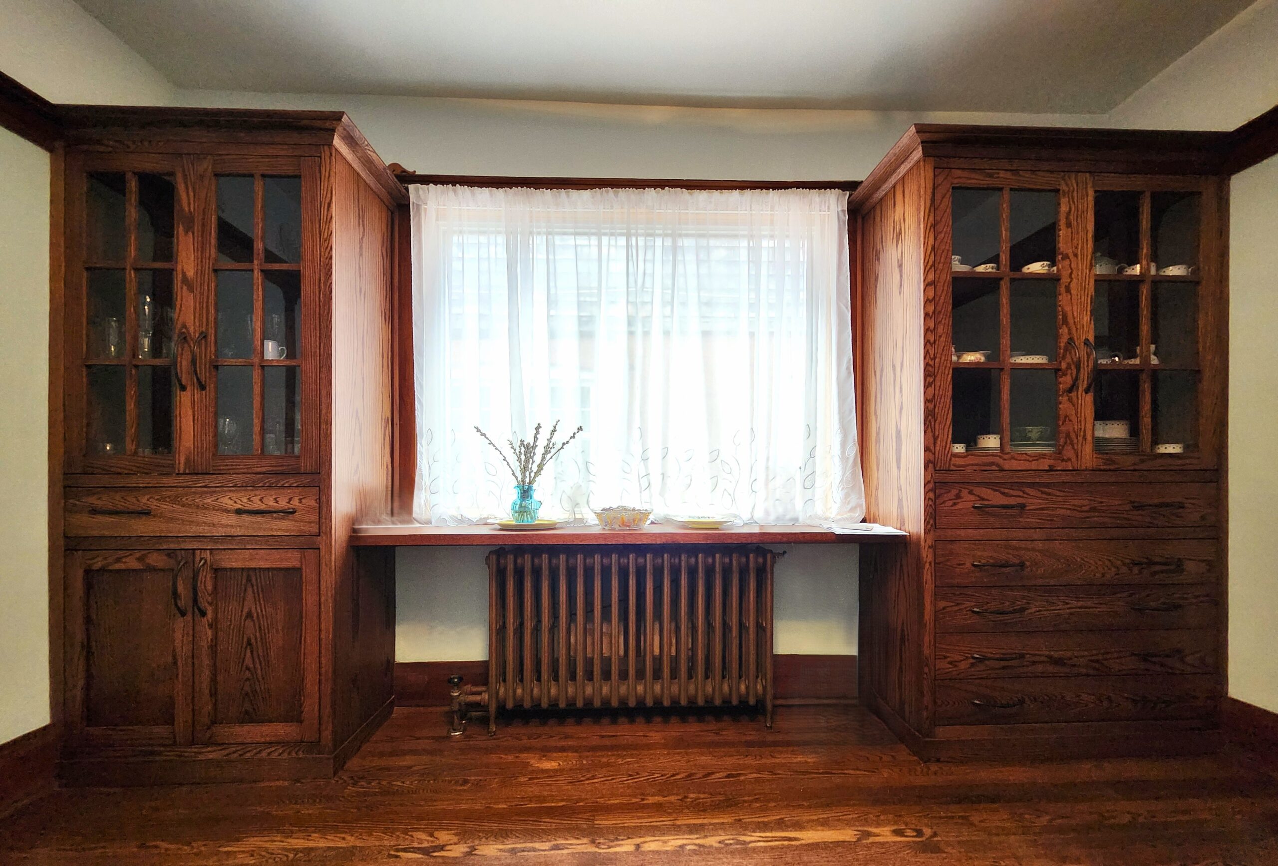 red oak china cabinets — toronto